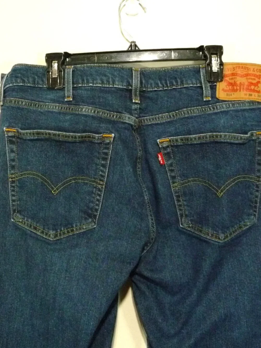 Levi's 514 Straight Fit Jeans 38x32 Medium Wash Denim